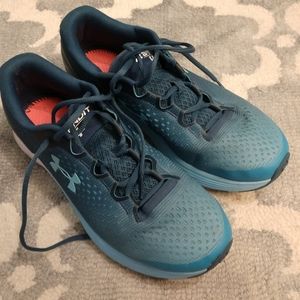 Athletic Under Armour Shoes